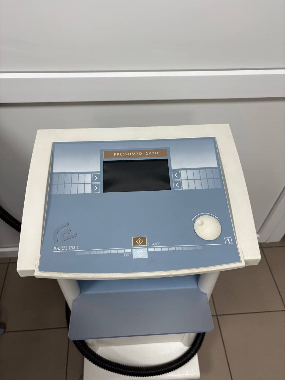 Професійний апарат для пресотерапії та лімфодренажу Pressomed 2900 (Medical Italia) + костюм