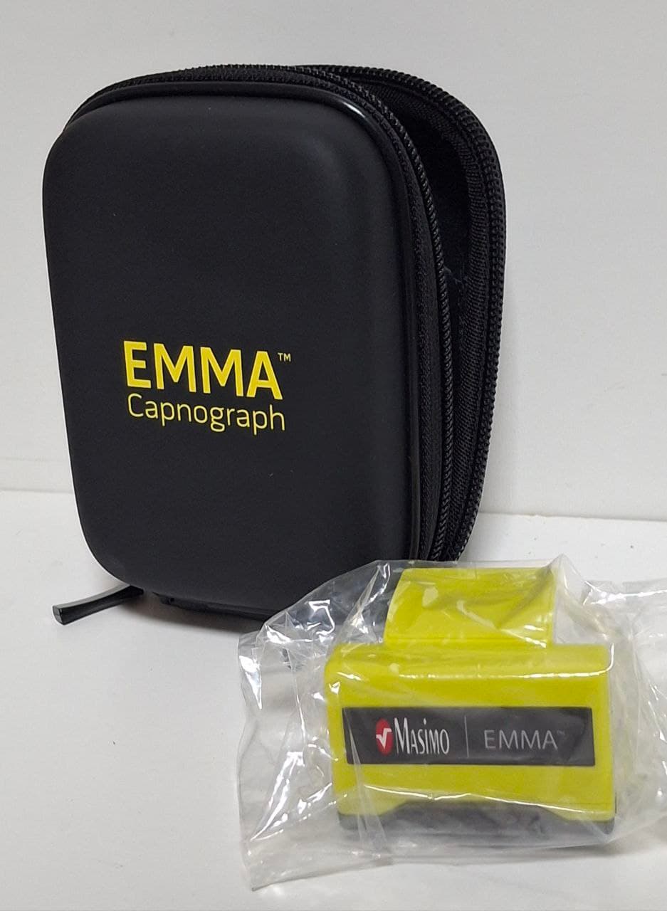 Портативний Капнограф Masimo EMMA Portable Capnograph  Вимірювальний блок фіксується на одноразовому адаптері і може використовуватися як самостійний пристрій або встановлюється в дихальний контур.