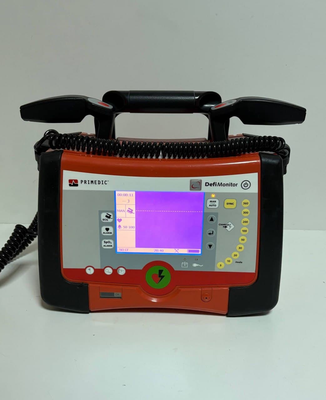 Дефібрилятор-монітор PRIMEDIC DefiMonitor XD110